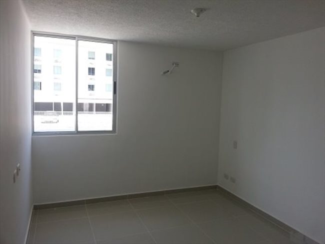 Habitacion en arriendo en Barranquilla - Habitación en Villa Campestre (Por Carulla 2). Corredor Universitario | CompartoApto - Image 1