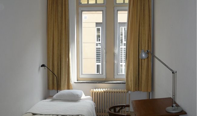 Colocation à Etterbeek - chambre dans une maison ART NOUVEAU | Appartager - Image 1