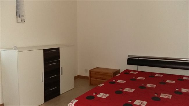 Colocation à Zürich - WG Zimmer zu vermieten in Oberglatt ZH! | EasyWG - Image 1