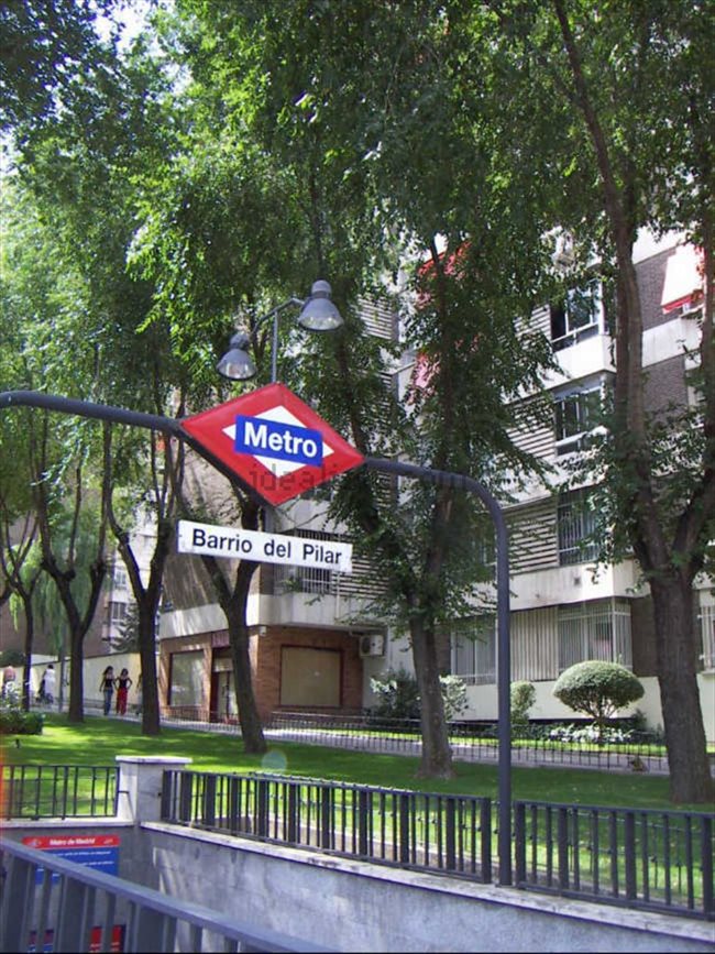 Piso Compartido en Tetuán - habitacion grande luminosa solo chica estudiante--cerca UNIVERCIDADES-MADRID | EasyPiso - Image 8