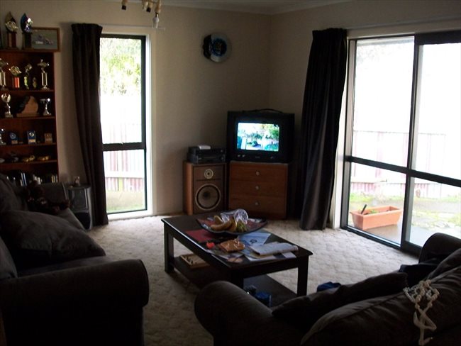 Room to rent in Invercargill - Room available - Image 1
