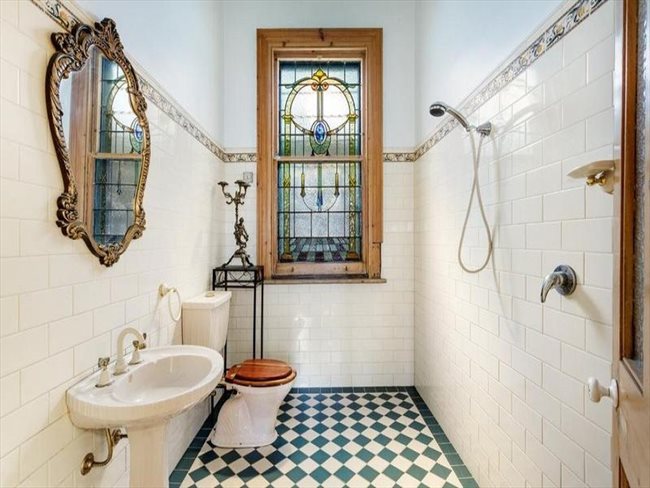 Room to rent in Melbourne - 1 ROOM AVAILABLE IN THIS SPECTACULAR HERITAGE LISTED MANSION IN THE HEART OF TOWN! - Image 2