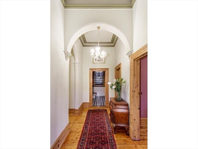 Room to rent in Melbourne - 1 ROOM AVAILABLE IN THIS SPECTACULAR HERITAGE LISTED MANSION IN THE HEART OF TOWN! - Image 4