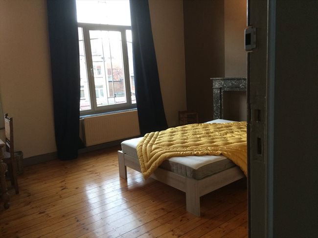 Colocation à Etterbeek - Superbe grande chambre lumineuse lit double Quartier européen | Appartager - Image 3