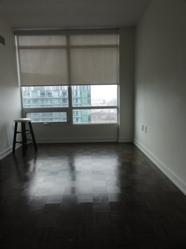Room for rent in Canada - Bathurst&Front Private Room $900 Shared Room $550 - Image 3