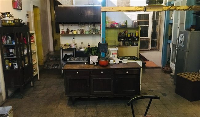 Pieza en arriendo en Valparaíso - 125.000 Marzo Valparaiso Todo incluido | CompartoDepto - Image 3