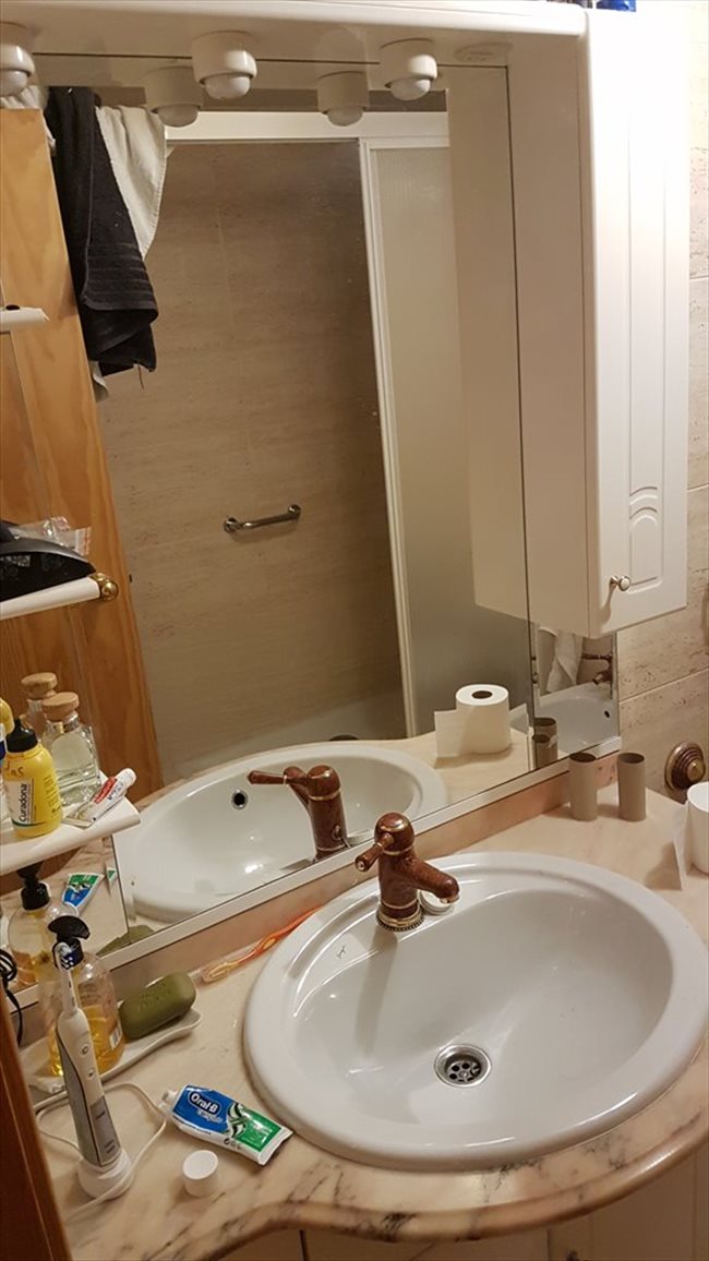 Piso Compartido en San Fernando De Henares - Se busca compañero de piso en habitacion libre | EasyPiso - Image 3