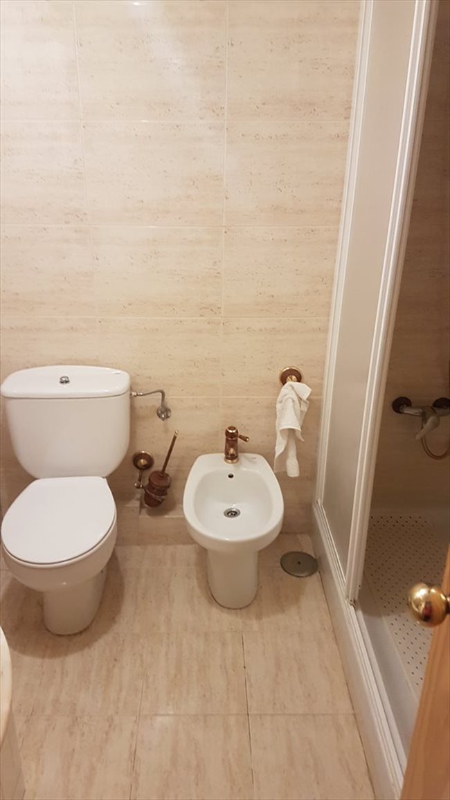 Piso Compartido en San Fernando De Henares - Se busca compañero de piso en habitacion libre | EasyPiso - Image 4