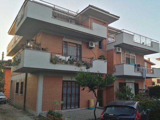 Stanze e Posti Letto in Affitto - Casilino Prenestino - Singole in Attico Ristrutturato | EasyStanza - Image 1