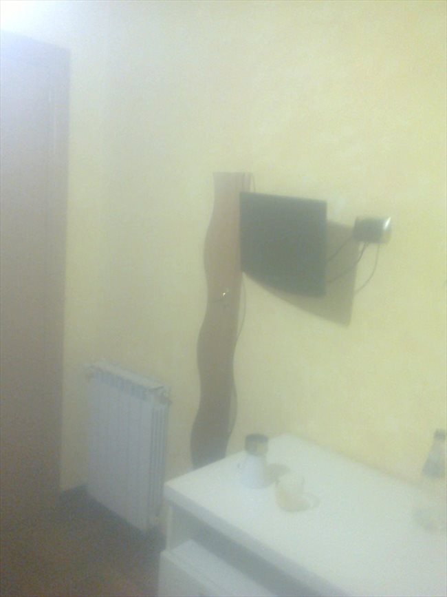 Stanze e Posti Letto in Affitto - Casilino Prenestino - camera in villetta | EasyStanza - Image 2