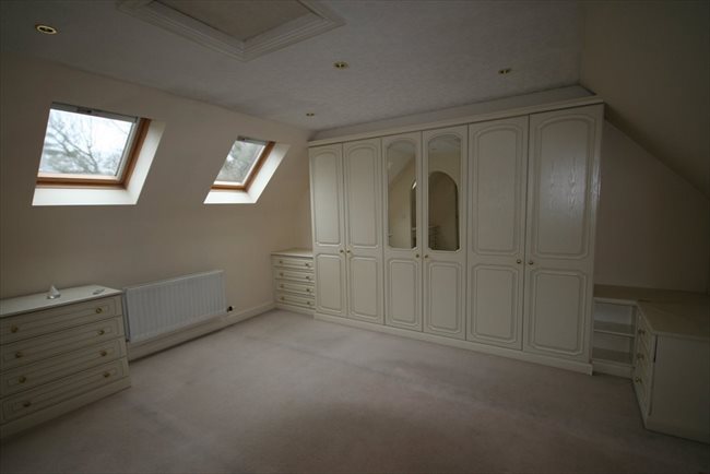 Room to rent in Whitehaven - Large Furnished En-suite Room In Spacious House - Bills included - Very Nice House - Image 4