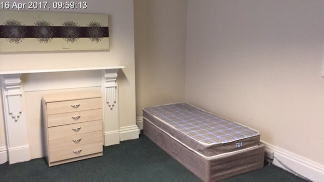 Room to rent in Carlisle - King size room - Image 1