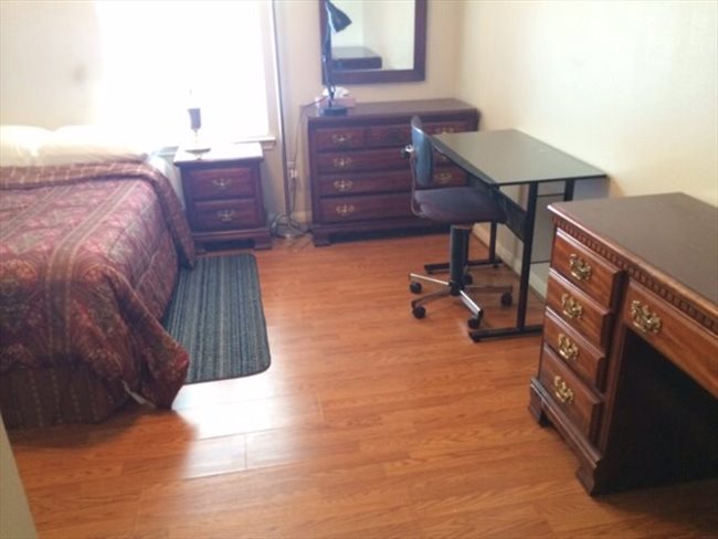 Room for rent in Mission Bend - Nice furnished bedroom in a nice 3/2/2 house in real nice area in Grand Mission/West Park tollway - Image 7