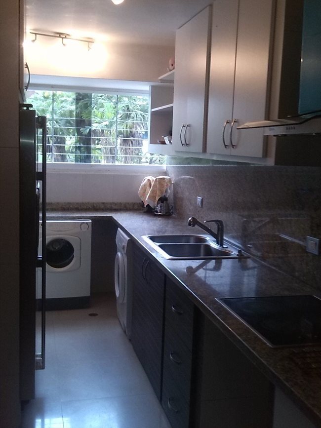 Habitacion en alquiler en Caracas - TERRAZ, DEL AVILA- APARTAR DESDE AHORA DISPONIBLE EN SEPTIEMBRE | CompartoApto - Image 1