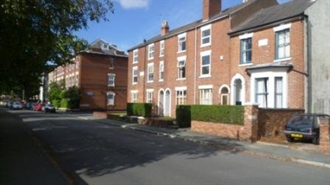 Room to rent in Park Dale - Single Room. Great Location Near City Centre. - Image 1