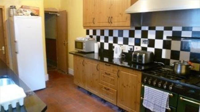 Room to rent in Park Dale - Single Room. Great Location Near City Centre. - Image 6