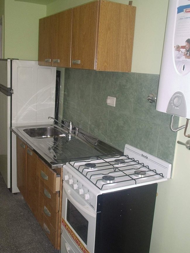 Habitacion en alquiler en Buenos Aires - DEPTO SOLO PARA SRTAS JOVENES QUE ESTUDIEN Y/O TRABAJEN | CompartoDepto - Image 2