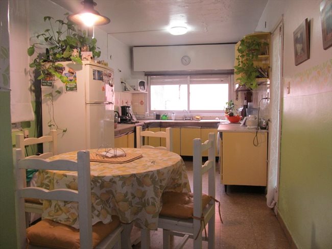 Habitacion en alquiler en Córdoba - Alquilo habitacion en zona centrica | CompartoDepto - Image 1