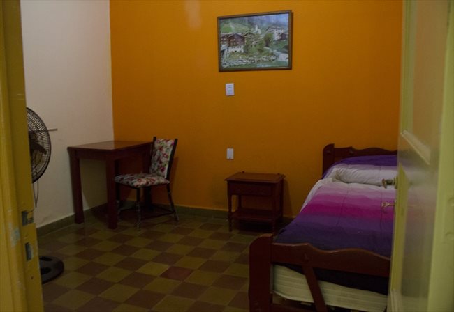 Habitacion en alquiler en Córdoba - Alquilo Hab, residencia señoritas desde $3000 | CompartoDepto - Image 3