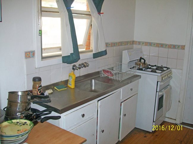 Room to rent in Elizabeth Town - Comfortable Budget Accomodation - Image 6
