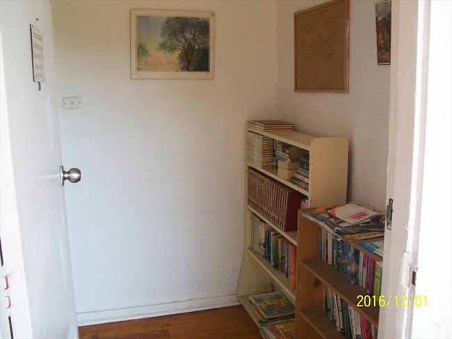 Room to rent in Elizabeth Town - Comfortable Budget Accomodation - Image 7