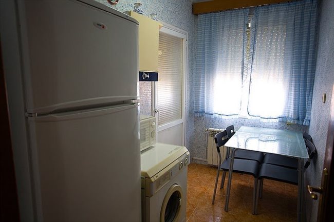 Piso Compartido en San Blas - Alquilo piso a estudiantes cerca de la Universidad Rey Juan Carlos Vicálvaro | EasyPiso - Image 1