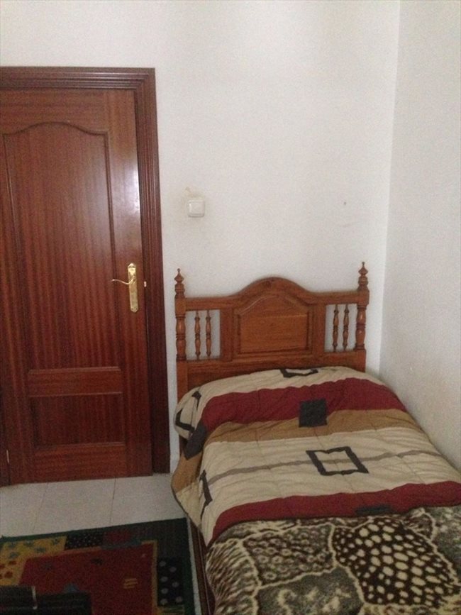 Piso Compartido en Valladolid - Alquilo habitacion (piso compartido) a estudiante | EasyPiso - Image 7