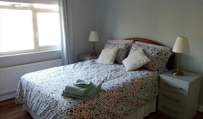 Room to rent in Dublin - Furnished bedroom. - Image 1
