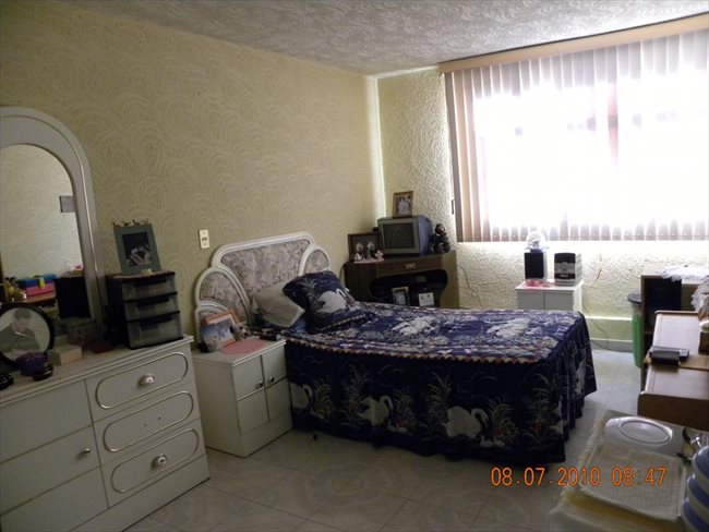 Cuarto en renta en Toluca - Rento recámaras a chicas (todos los servicios) | CompartoDepa - Image 3
