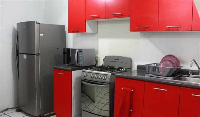 Cuarto en renta en Toluca - HABITACIONES TOLUCA SOLO PARA MUJERES (ESTUDIANTES) | CompartoDepa - Image 5