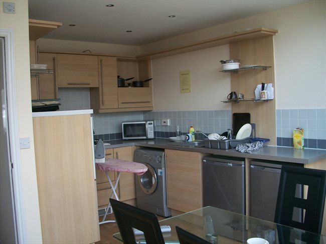 Room to rent in Leigh - Atherton:selection of rooms in new mews houses - Image 4