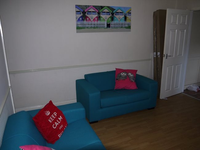Room to rent in Lenton Abbey - DOUBLE BED AVAILABLE IN STUDENT HOUSE IN BEESTON - Image 6