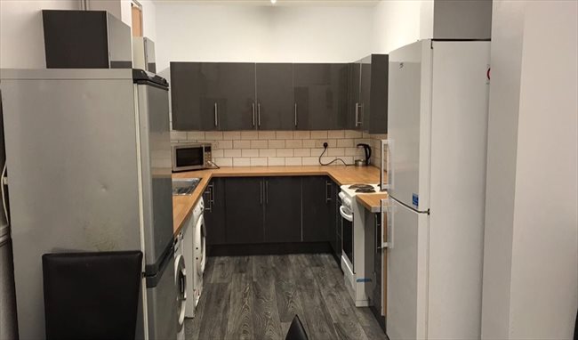 Room to rent in Sharrow - Superior shared accommodation - Image 2