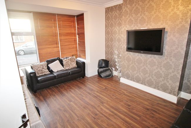 Room to rent in Headingley - SUPERB HOUSE SHARE CENTRAL HEADINGLEY BILLS INCLUDED - Image 3