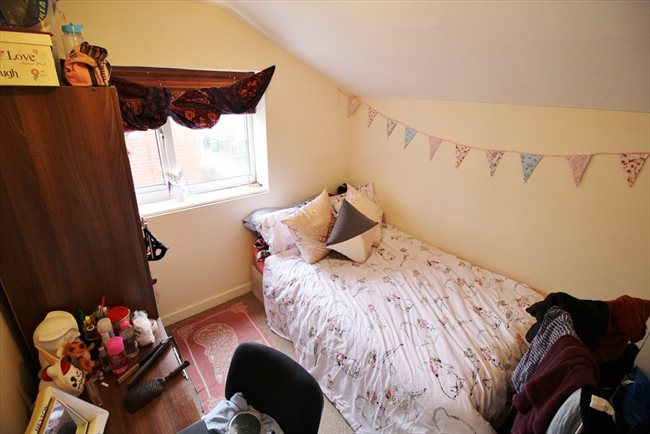 Room to rent in Headingley - SUPERB HOUSE SHARE CENTRAL HEADINGLEY BILLS INCLUDED - Image 6