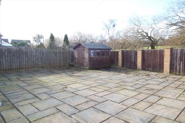 Room to rent in Croxteth - Professional houseshare Kirkby - close to AIntree hospital - Image 4