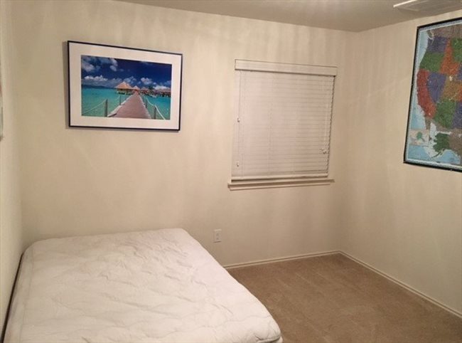 Room for rent in University Hills - Room for rent in 3 bedroom House. - Image 1