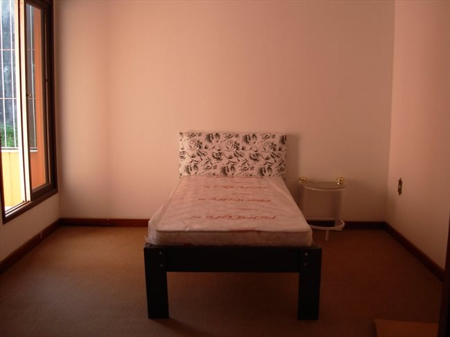 Aluguel kitnet e Quarto em Florianópolis - Aluga-se quartos! | EasyQuarto - Image 1