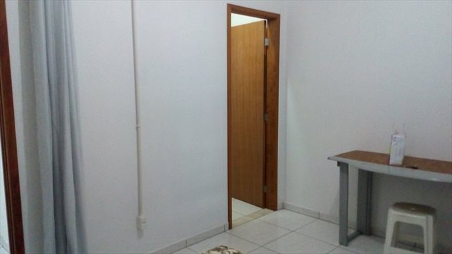 Aluguel kitnet e Quarto em Florianópolis - Aluga-se quartos! | EasyQuarto - Image 4