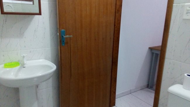 Aluguel kitnet e Quarto em Florianópolis - Aluga-se quartos! | EasyQuarto - Image 7