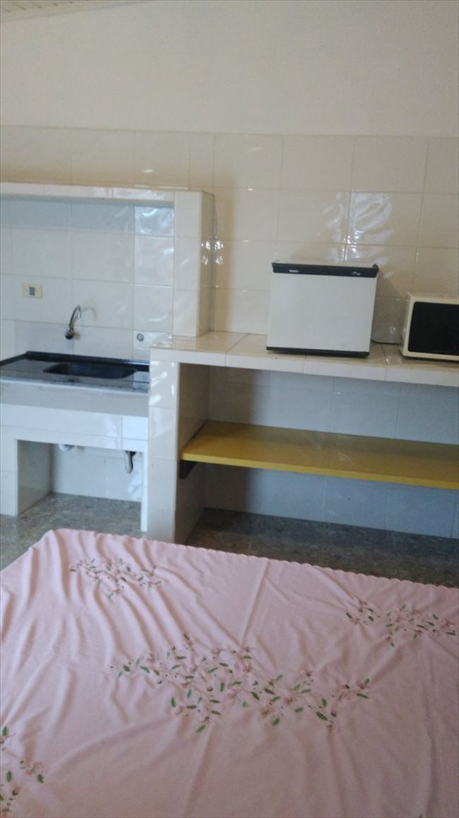 Aluguel kitnet e Quarto em Curitiba - Suíte mobiliada no bairro São Braz | EasyQuarto - Image 6