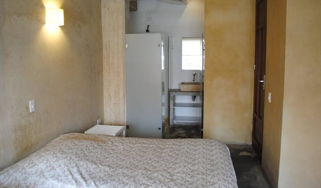 Habitacion en arriendo en Bogotá - Aparta-Estudio Privado de Lujo en La Macarena | CompartoApto - Image 7