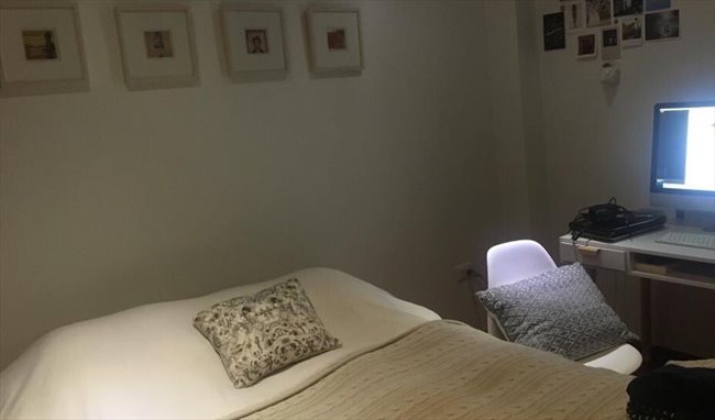 Habitacion en arriendo en Bogotá - Magnífica habitación en la Macarena en amplio apto | CompartoApto - Image 1