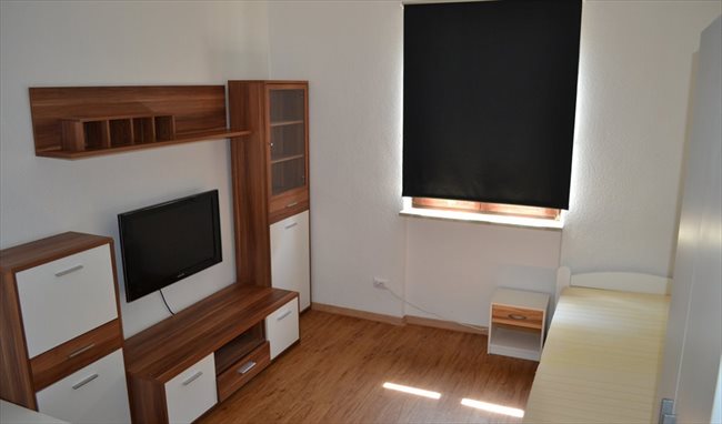 WG Zimmer in Deutschland - Möbliertes WG-Zimmer in bester Lage für Studenten! | EasyWG - Image 1