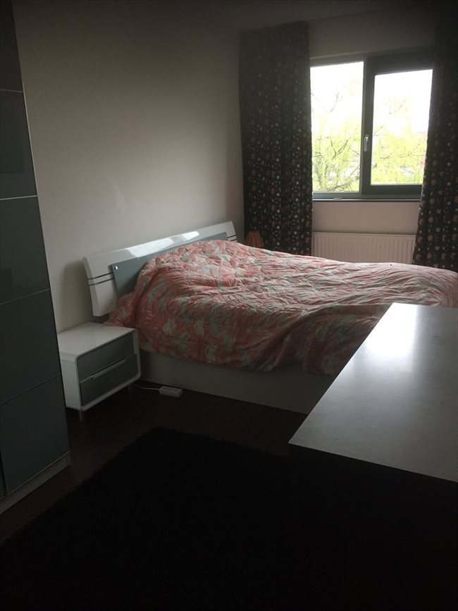 Kamers te huur in Diemen - Ruime kamer inclusief drycleaning wash | EasyKamer - Image 1