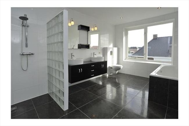 Kamers te huur in Lelystad - Luxe ruime kamer 25 m2 in vrijstaande woning | EasyKamer - Image 4