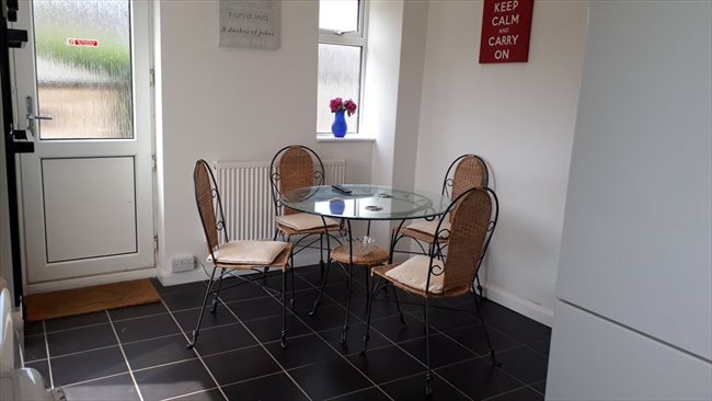 Room to rent in Duston - PARKING,FAST WIFI,REFURBISHED HOUSE NEAR SIXFILDS - Image 6