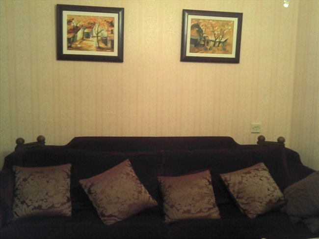 Room to rent in Hammersmith - rent a large room in Hammersmith - Image 3