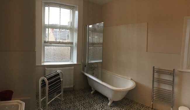 Room to rent in Heaton - Beautiful House share Jesmond - Image 3