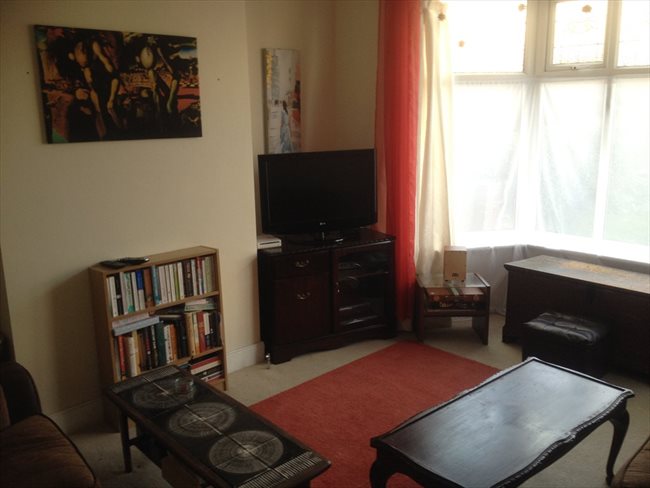 Room to rent in Benwell - 3 Bedroom Semi detached house on quiet U Street - Image 1